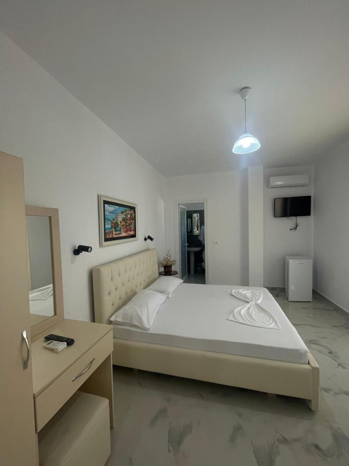 Vila Hergi Sarande Bagian luar foto