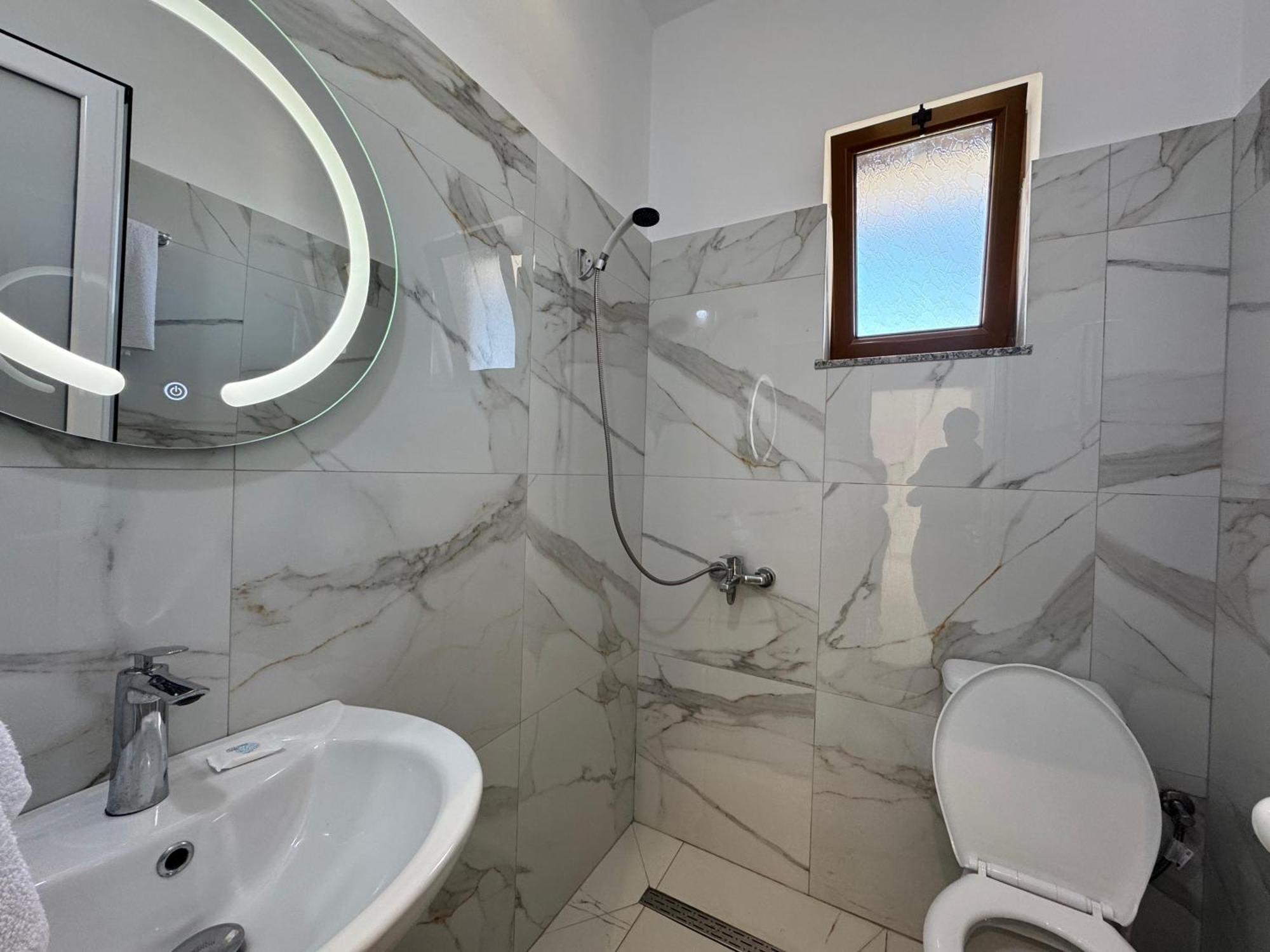 Vila Hergi Sarande Bagian luar foto
