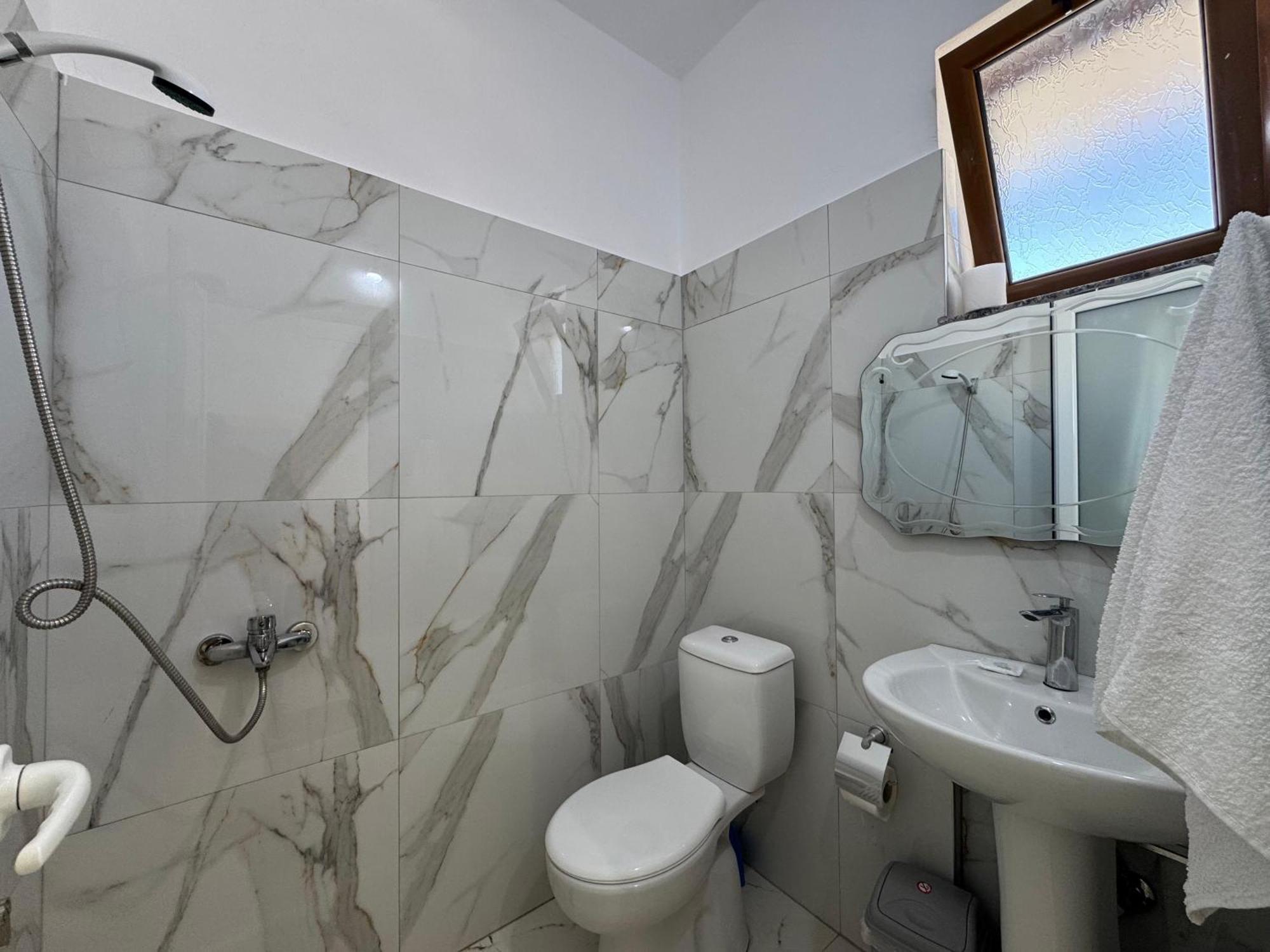 Vila Hergi Sarande Bagian luar foto