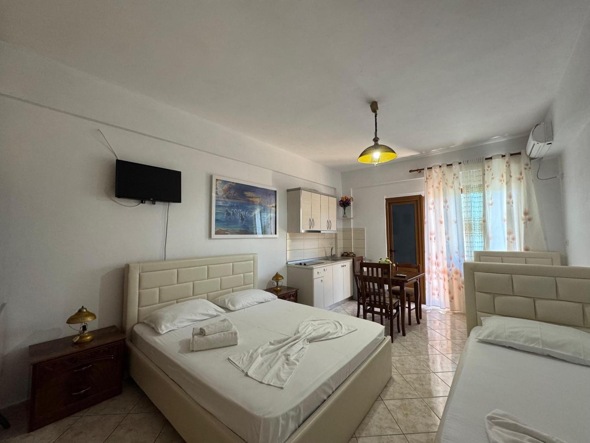 Vila Hergi Sarande Bagian luar foto