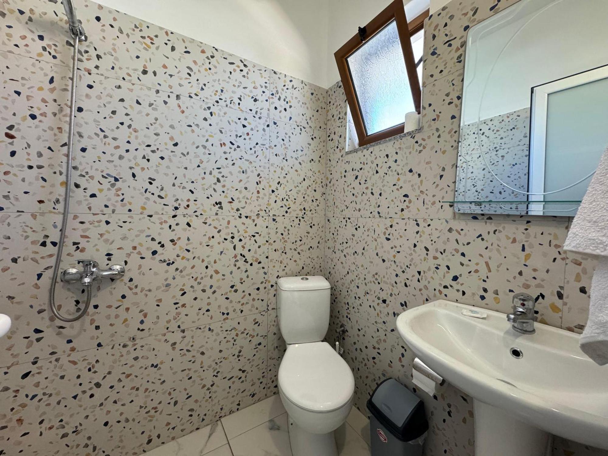 Vila Hergi Sarande Bagian luar foto